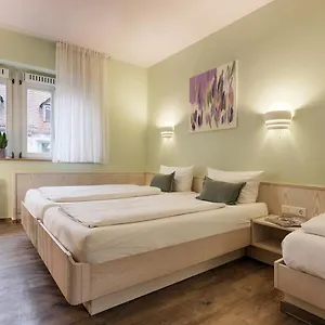 Kunterbunt In Wuerzburger Innenstadt Hotel Würzburg
