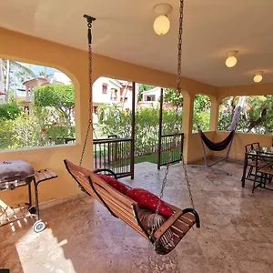 tropicana-suites-deluxe-beach-club-and-pool-playa-los-corales.greaterantilleshotels.net/